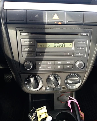 Volkswagen Fox cena 6500 przebieg: 275658, rok produkcji 2005 z Poznań małe 37